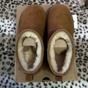 UGG Ultra Classic Mini ~Chestnut - Size :8 ~